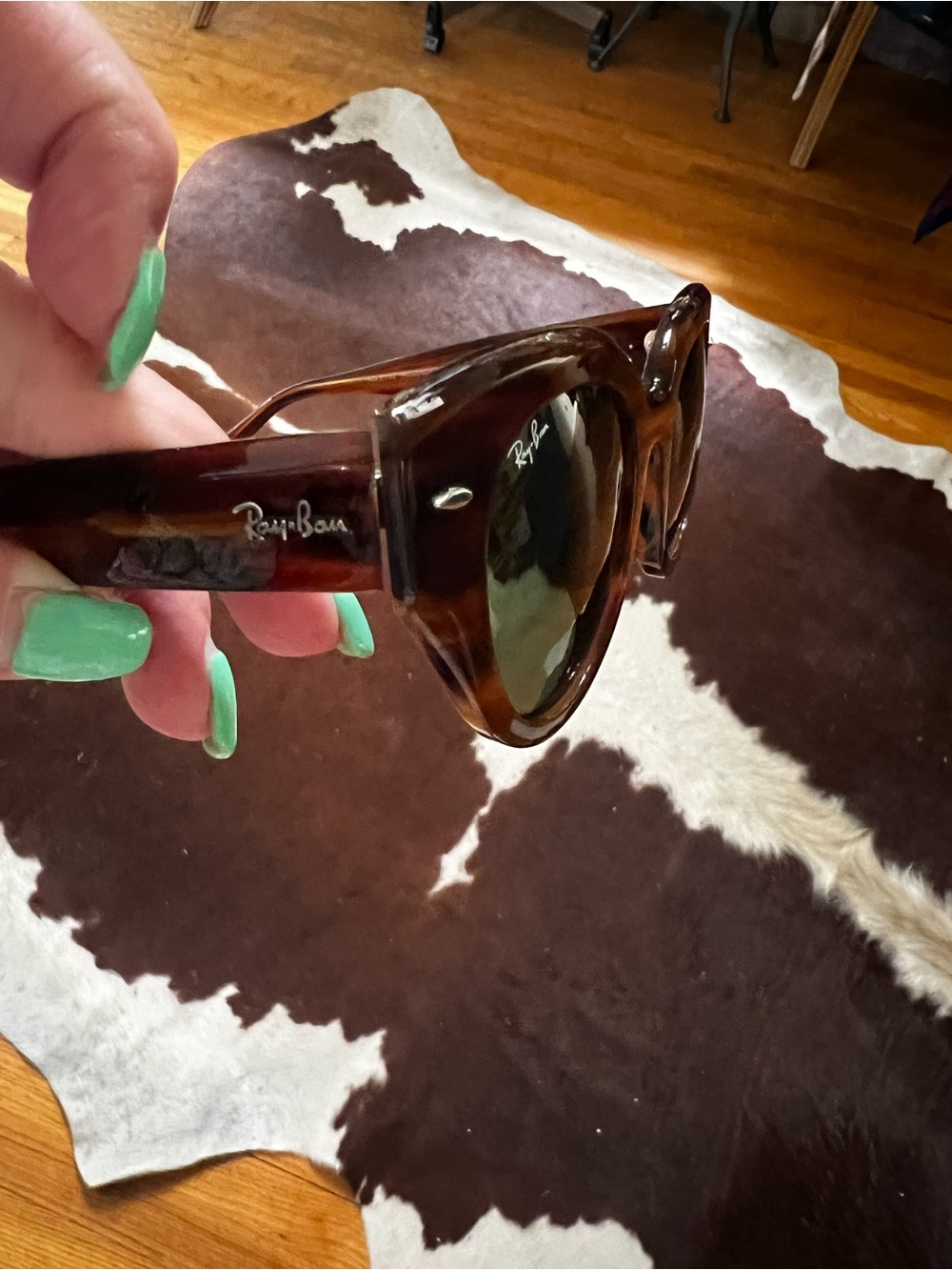 Ray-Ban RB2192 Roundabout Sunglasses 954/31 Striped Havana Green Lens 47mm - Picture 9 of 11